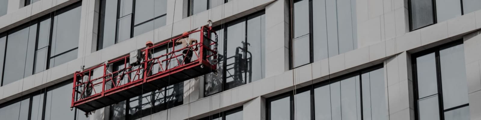 window cleaning services pros in Umhlanga