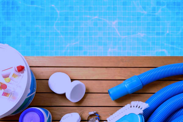 pool repair pros in Roodepoort