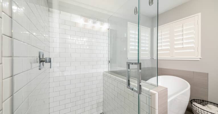 frameless shower doors pros in Johannesburg